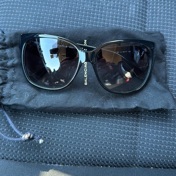 COPY - Balenziaga sunglasses - Picture 1 of 8